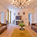 107 - Urban Luxury Opera Vinci