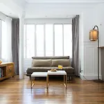 Rue Saint Honore - Louvre City Apartment