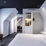 Le General Hotel