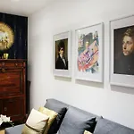 Big Studio Close To Montorgeuil Local Commercial - Ponceaubis