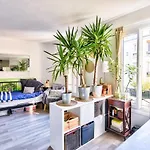 Bright Studio Of 30Sqm - Paris 20