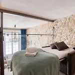 Unique Parisian Loft At The Classy St Germain