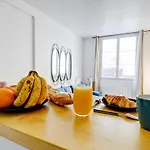 Arc De Triomphe - Wagram City Apartment