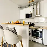 Arc De Triomphe - Wagram City Apartment