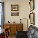 Veeve - Picture Postcard