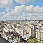 Amazing View/Arc De Triomphe/Palais Des Congres
