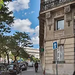 Arc De Triomphe/Palais Des Congres/Amazing View