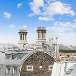 Artists\' Studio On The Roofs Of Montmartre - Welkeys