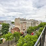 Charming Apartment Near The Place De La Nation