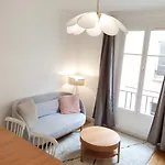 Home Sweet Home Doudeauville