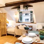 Spacious Studio In Paris Hyper Center - Smart Tv & Wifi - 4P