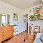 Charming Apartment Paris 18E
