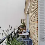 Comfy 31 M For 2 Well Decorated With Balcony