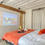 Large And Modern 1Brd Flat At Lovely Saint Germain