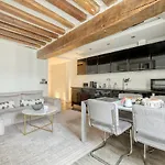 Large And Modern 1Brd Flat At Lovely Saint Germain