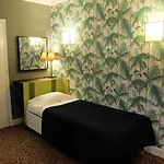 Hotel Noir
