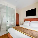 Queens Boutique Hotel