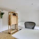 Super Studio In The 11Th District