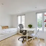 Super Studio In The 11Th District