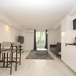 Design 1 Bdr With Ac