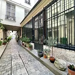 1 Bedroom Louvre Jeuneurs