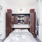 Charming T2 With All Comfort In Paris