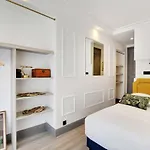 Magnifique Appartement - 2Br - 6P - Place De L\'Etoile