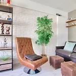 Luxurious Studio Republique Pierre Leve Free Netflix