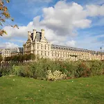 Modern Apt 3Bdr/3Bath - Louvre Museum/Tuileries