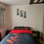 Cozy Apt Heart Of Paris, 3 Mins Louvre
