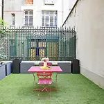 The Trocadero Garden Apartment - 4P