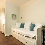 Appartement Proche Champs Elysees