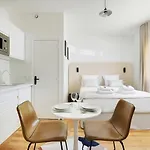 Amazing Apartment-2P-Sacre Coeur-Poissonniers-1