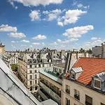 Paris Centre Dernier Étage Vue Ascenseur
