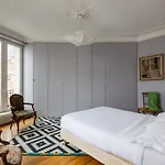 Veeve - Creative Paradise In Bastille