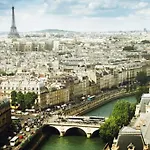 Superbe Studio Avec Balcon Au Coeur De Montorgueil