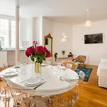Cozy Apartment - Champs Elysees - Monceau