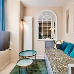 Cozy Apartement Historic Center Paris & Montmartre