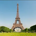 Elegant, Cosy In Heart Of Paris !