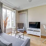 Elegant, Cosy In Heart Of Paris !
