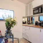 GemBnB Luxury Apartments - Résidence Montmorency II Paris - Marais