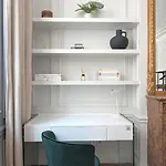 Studio Quartier Champs Elysees 1