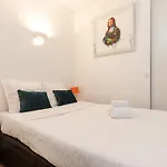 Rue Bassano - Arc De Triomphe City Apartment