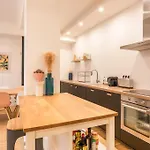 Design Architect Loft For 10 Guests Near Metro