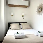1587 - Cozy Apartment In Paris