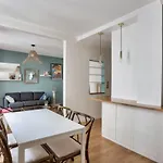 Charming Apartment For 2 People - Paris 17