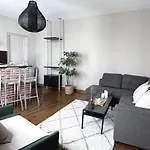 Quiet Retreat Studio In Le Marais