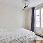 Charming Apartment For 2 People - Paris 17
