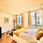 Cosy Appartment In The Marais District