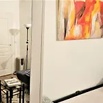 A Studio In Heart Of Montmart Sacre Coeur